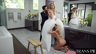 302 shemale fucks girl porn videos